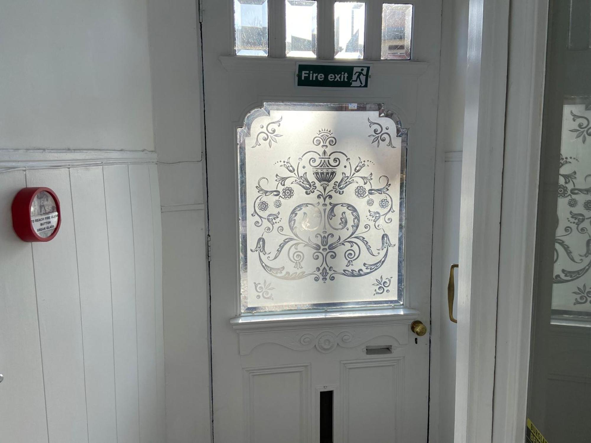 Deluxe Three Bed Bnb In Henley-On-Thames Near Station River & Town Centre Dış mekan fotoğraf