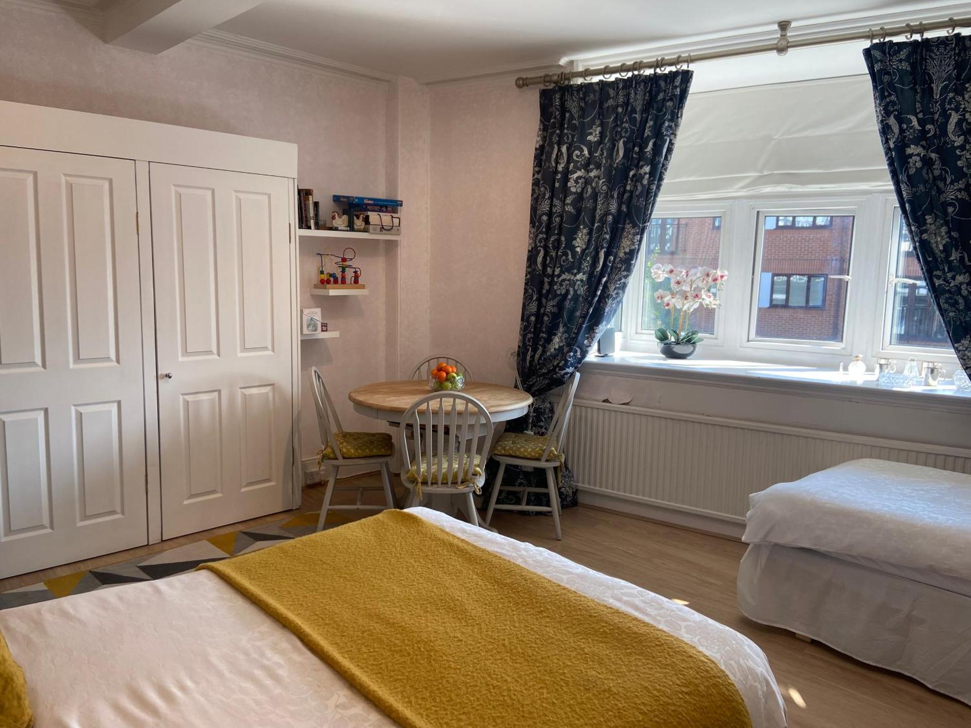 Deluxe Three Bed Bnb In Henley-On-Thames Near Station River & Town Centre Dış mekan fotoğraf